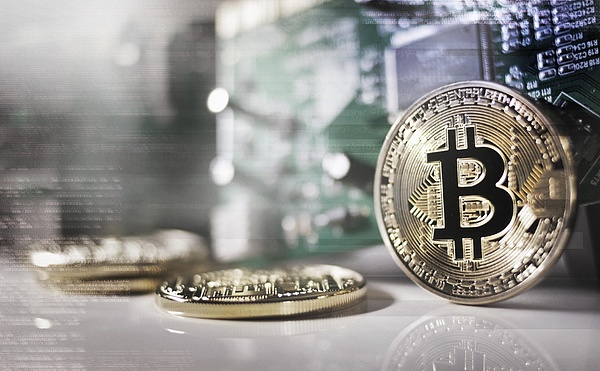 加密货币观察：抄底优质山寨币的黄金时机到了？