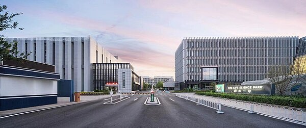 加密货币市场惊现冰火两重天：主流币集体跳水，OKB却疯涨58倍！